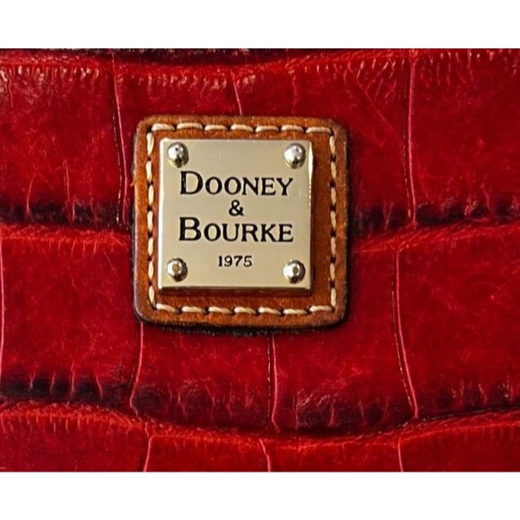Dooney & Bourke Denison Flap Wallet Red Leather Old Money Quiet Luxury Small - Picture 2 of 9
